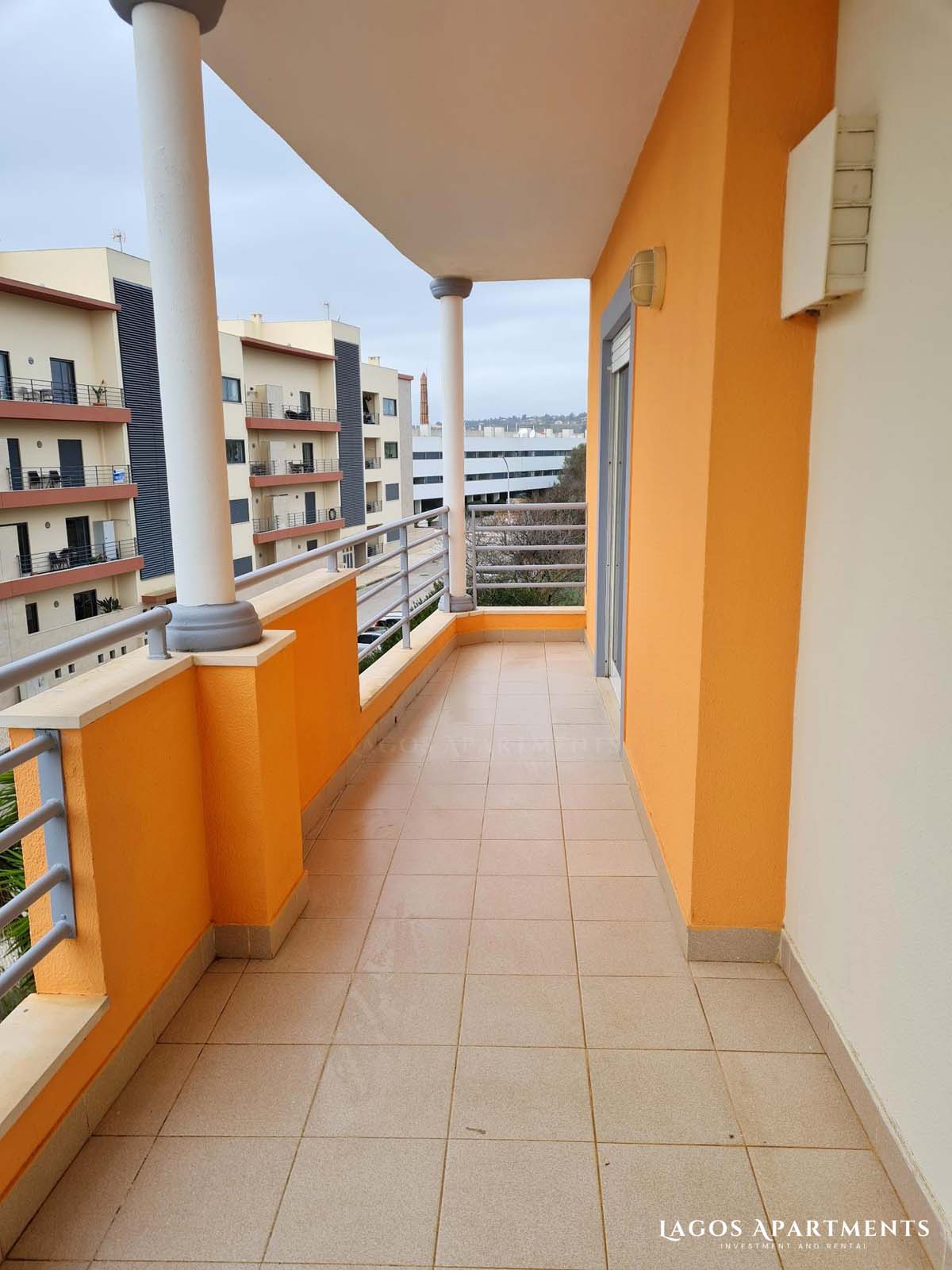 Balcony angle 1